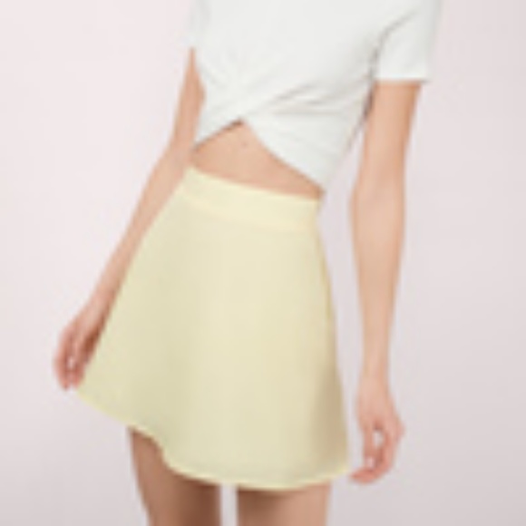 Tobi Yellow Around-The-Globe Skirt - Picture 2 of 8